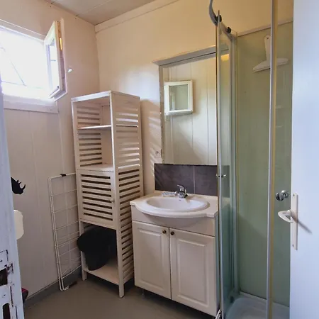 Maison Proche Lacs Et Oceans Holiday home Tosse