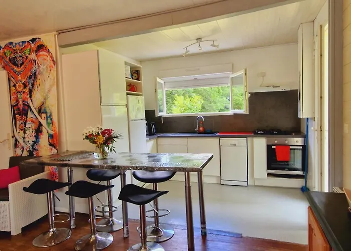 Hébergement de vacances Maison Proche Lacs Et Océans Tosse